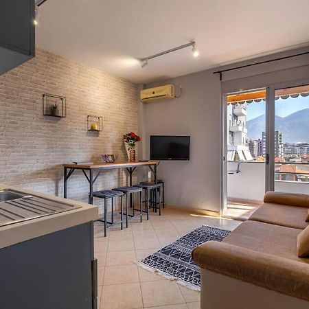 New Bazaar Apartment ติรานา ภายนอก รูปภาพ