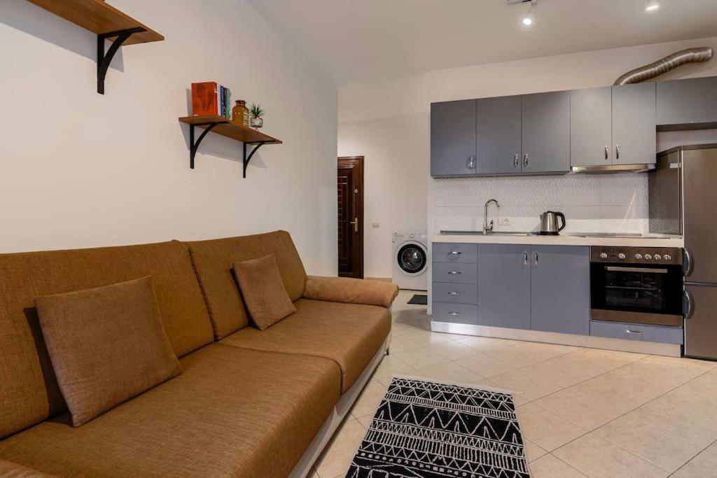 New Bazaar Apartment ติรานา ภายนอก รูปภาพ