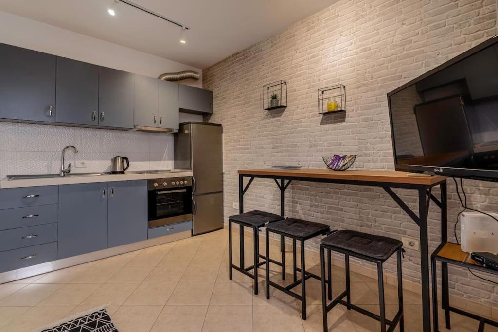 New Bazaar Apartment ติรานา ภายนอก รูปภาพ